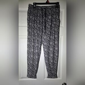 Lululemon Jet Crop Joggers
